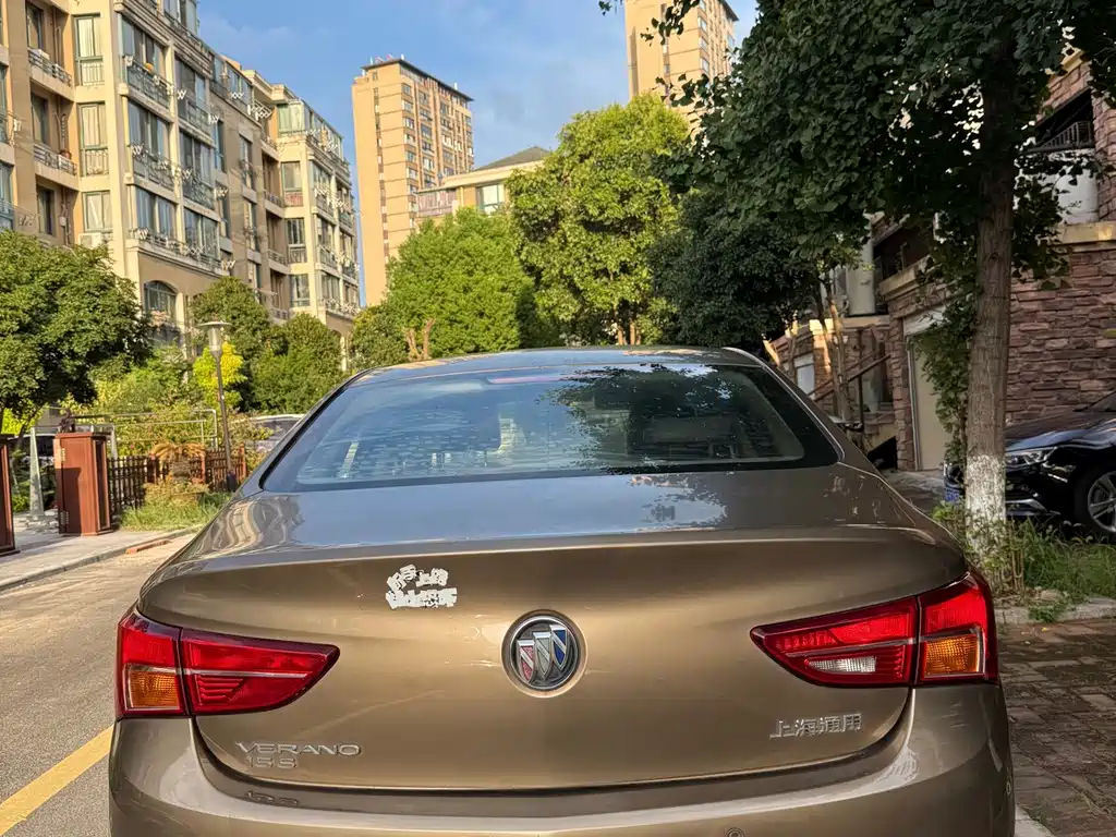 Buick Verano — миниатюра 9