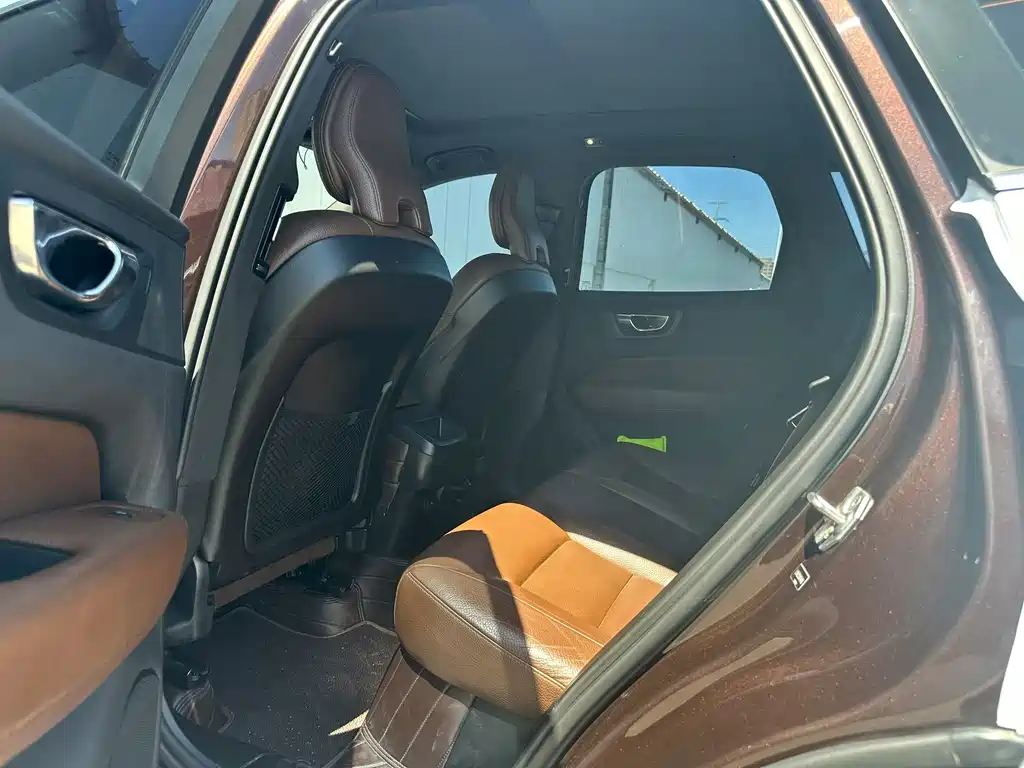 Volvo XC60 2021 T5 Luxury