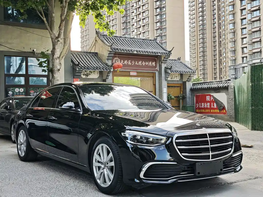 Mercedes-Benz S-Class — миниатюра 3