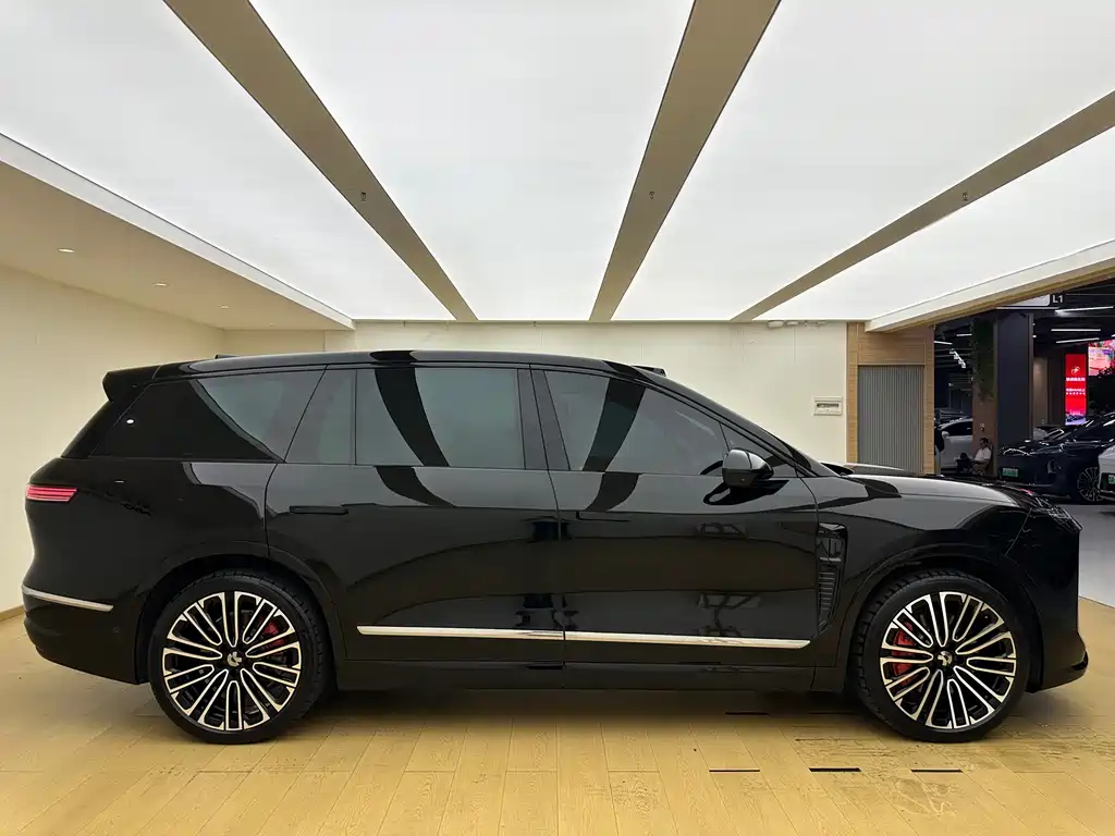 NIO ES8 — миниатюра 17