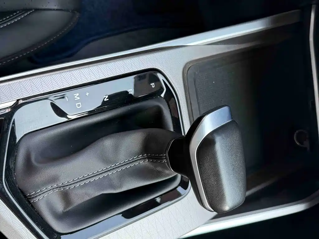 Geely Emgrand — миниатюра 5