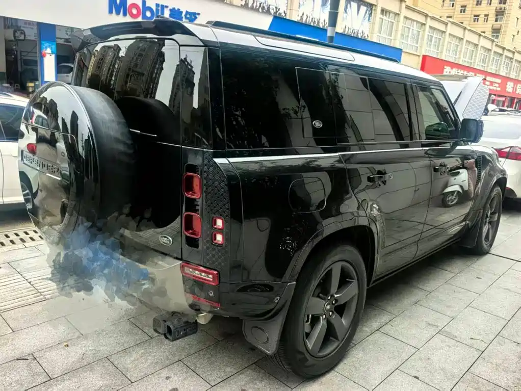 Land Rover Defender — миниатюра 5