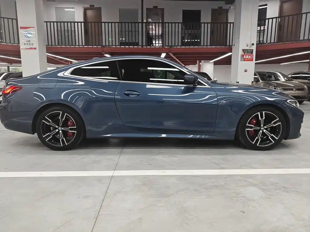BMW 4 Series — миниатюра 4
