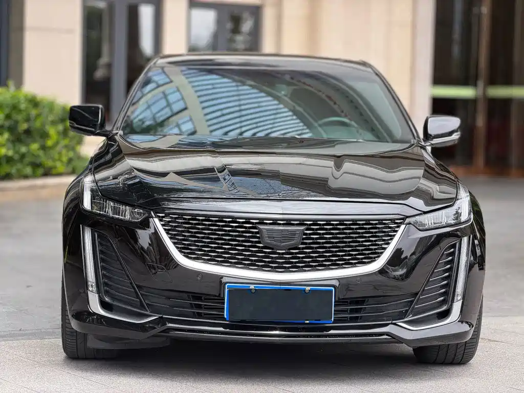 Cadillac CT5 — миниатюра 2