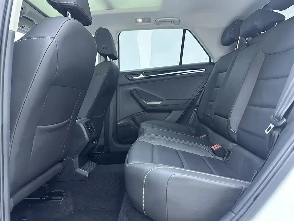 Volkswagen T-Roc 2021 280TSI DSG Comfort Smart Connect
