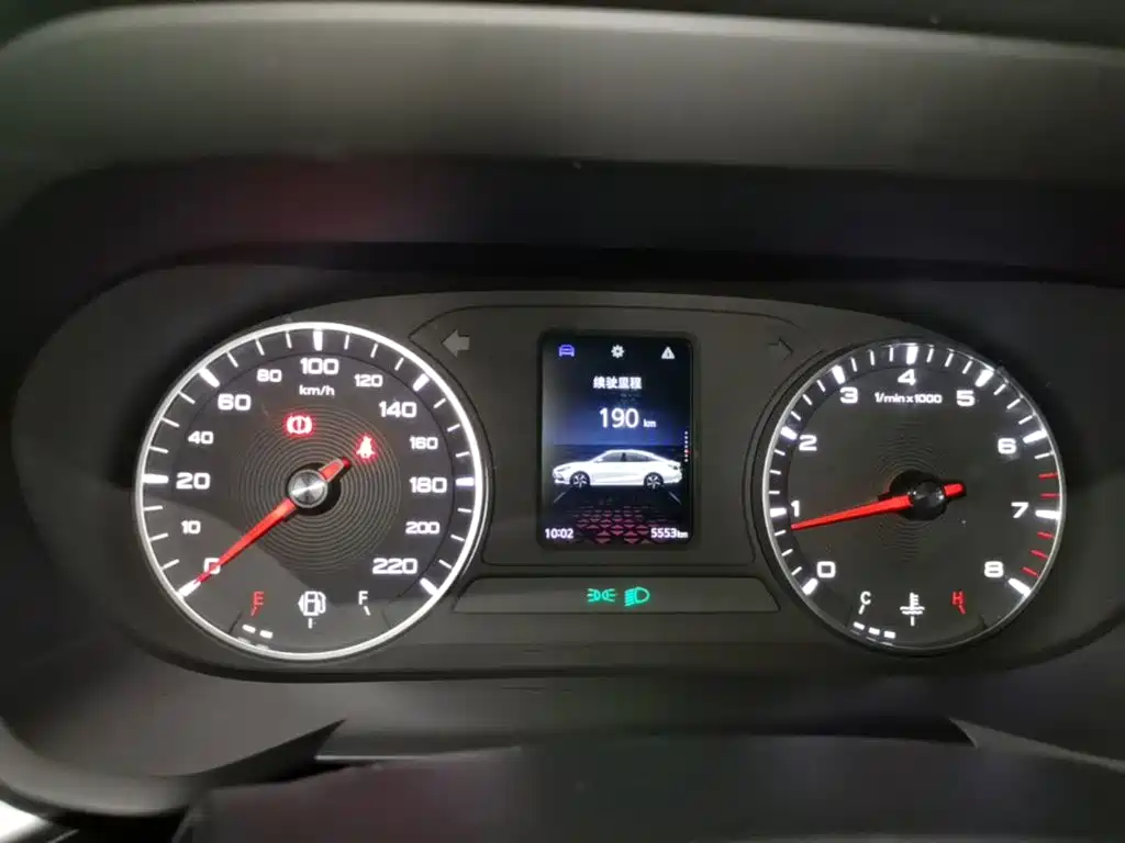 MG MG5 — миниатюра 12