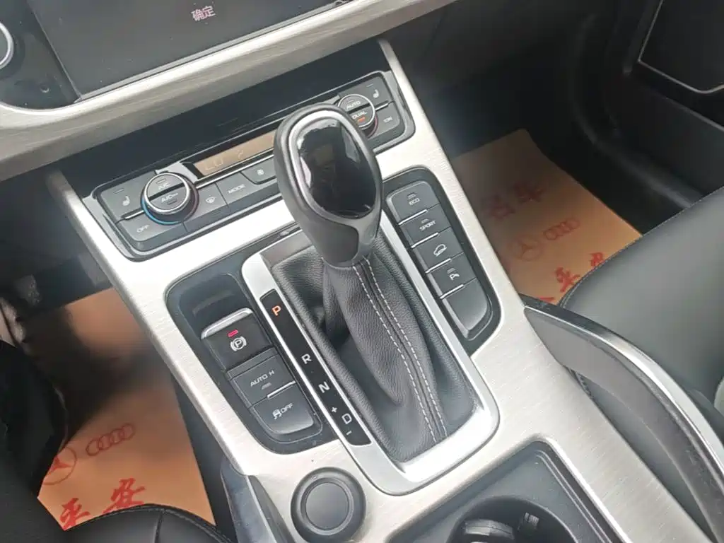 Geely Boyue — миниатюра 14