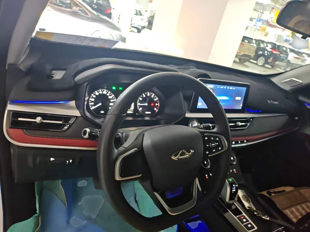 CHERY Tiggo 7 1.5 л 2021 г. Белый, пробег 18300 км
