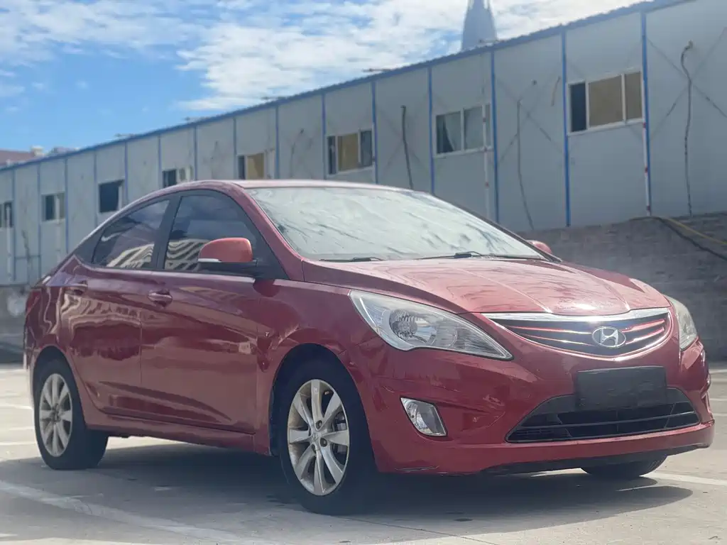 Hyundai Verna — миниатюра 3