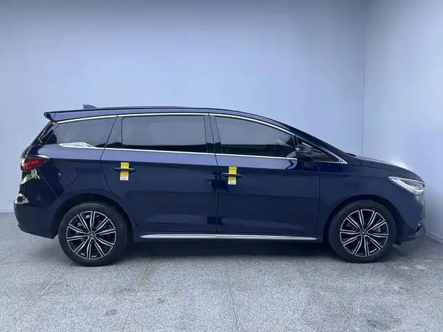 BYD MAX New Energy — миниатюра 5