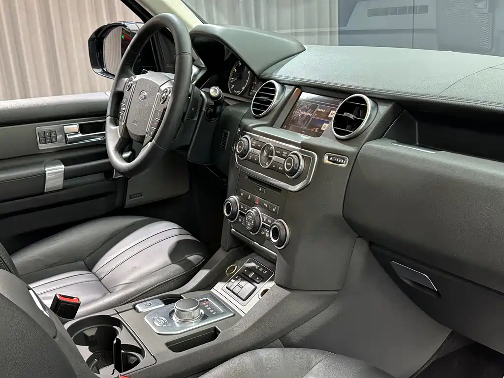 Land Rover Discovery — миниатюра 33