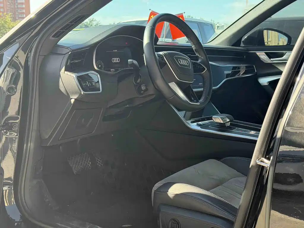 Audi A6L — миниатюра 5