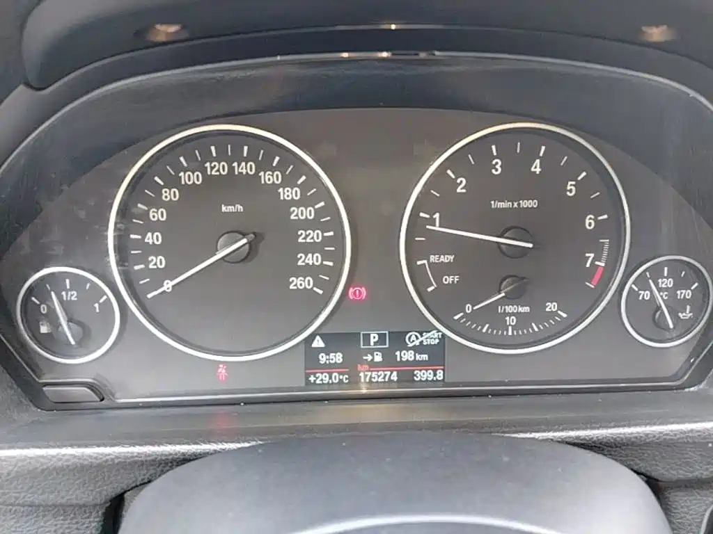 BMW 3 Series — миниатюра 12