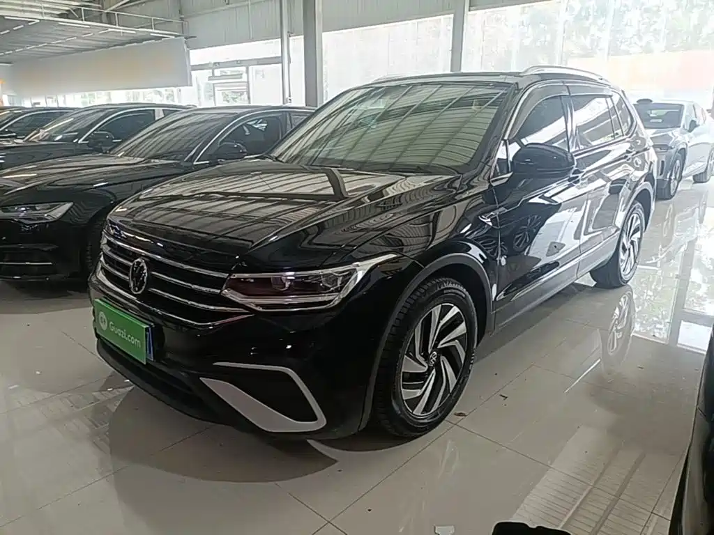 Volkswagen Tiguan L L 2022 330TSI AT Smart