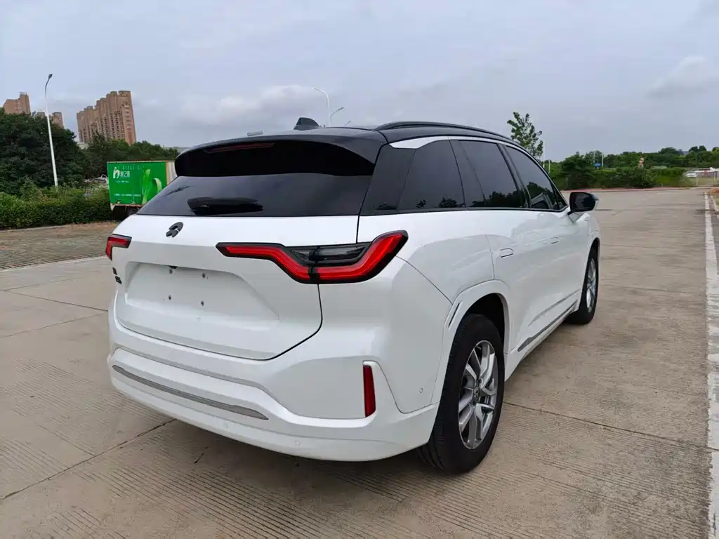 NIO ES6 — миниатюра 5