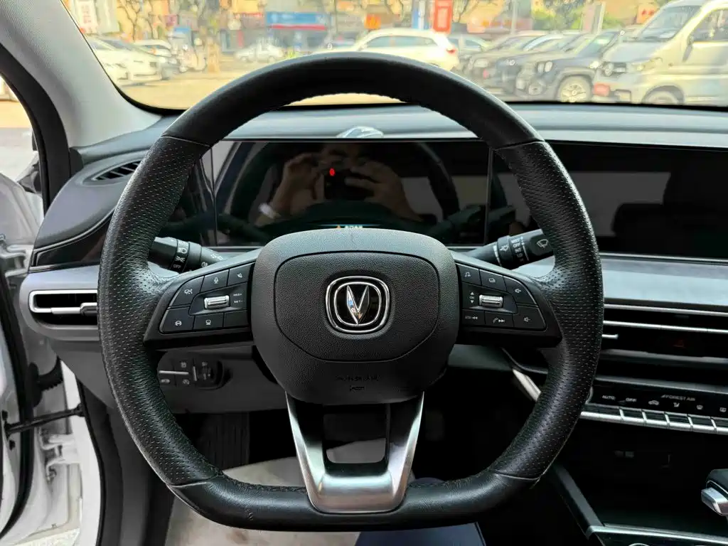 Changan Eado — миниатюра 7