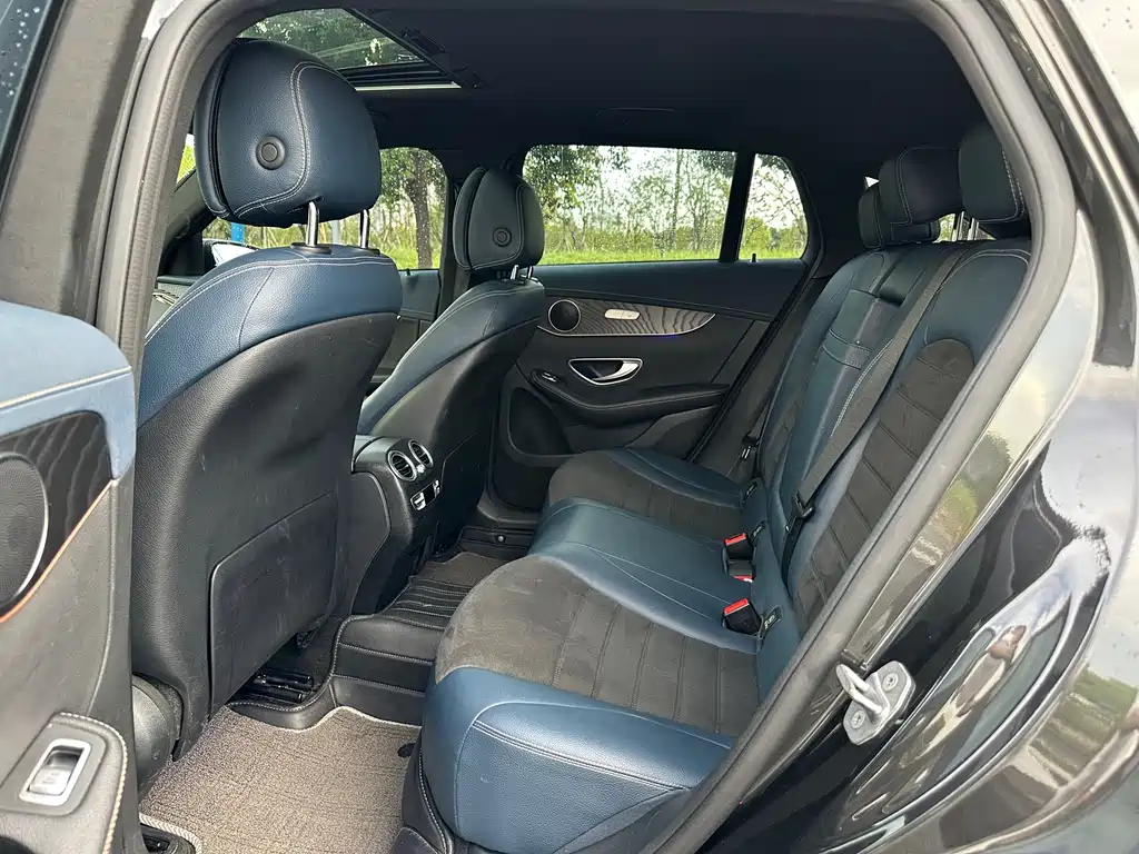 Mercedes-Benz EQC — миниатюра 13