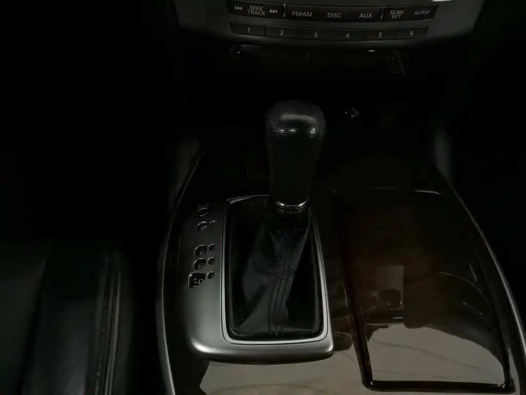 Infiniti JX — миниатюра 13