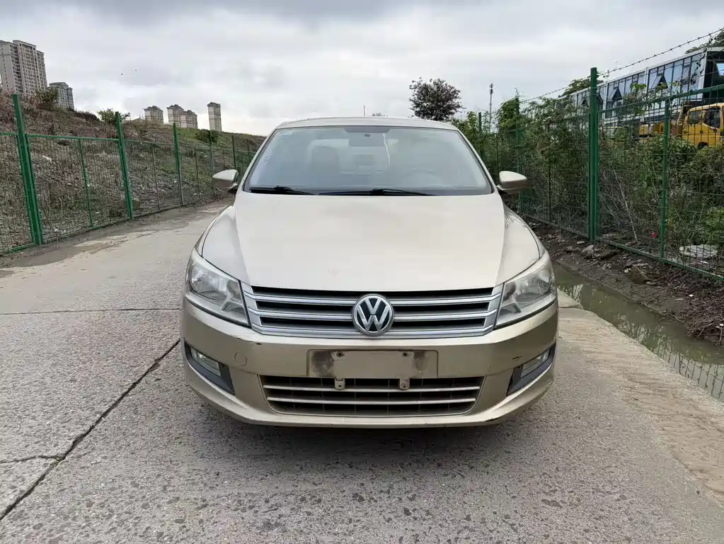 Volkswagen Santana — миниатюра 2