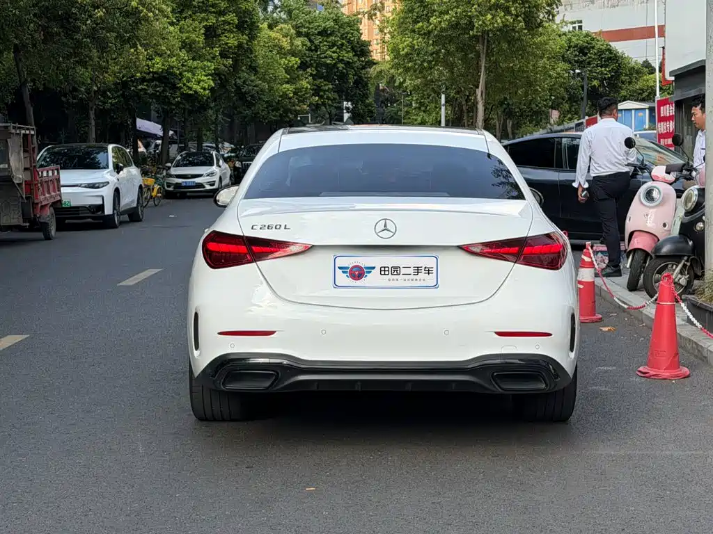 Mercedes-Benz C-Class — миниатюра 5