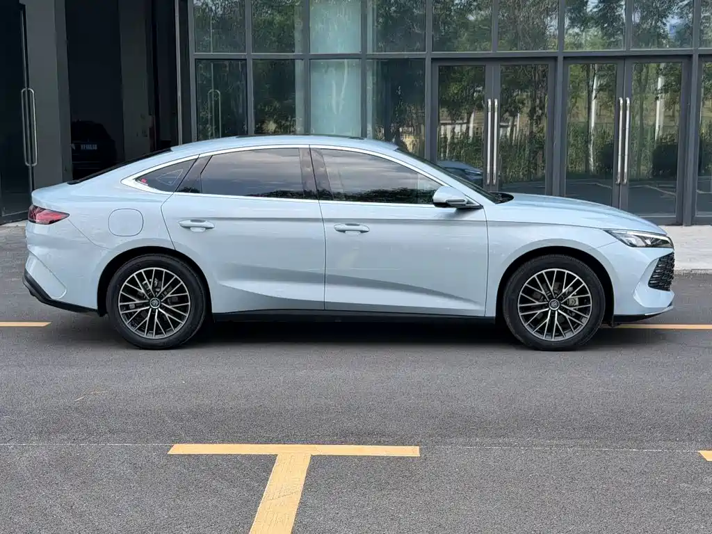 BYD Qin L L 2024 DM-i 120KM