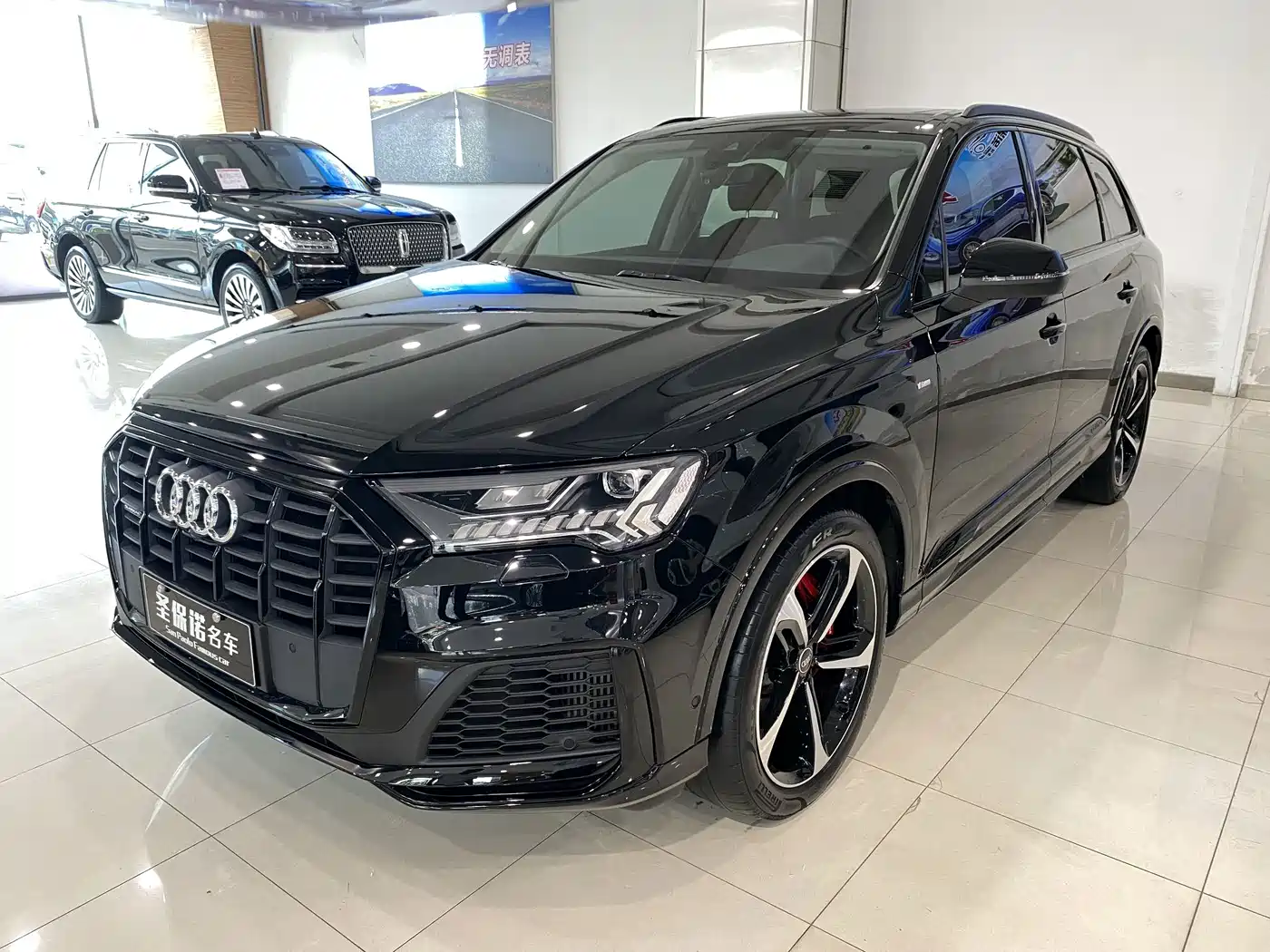 奥迪Q7 2022款 55 TFSI quattro S line运动型 2022