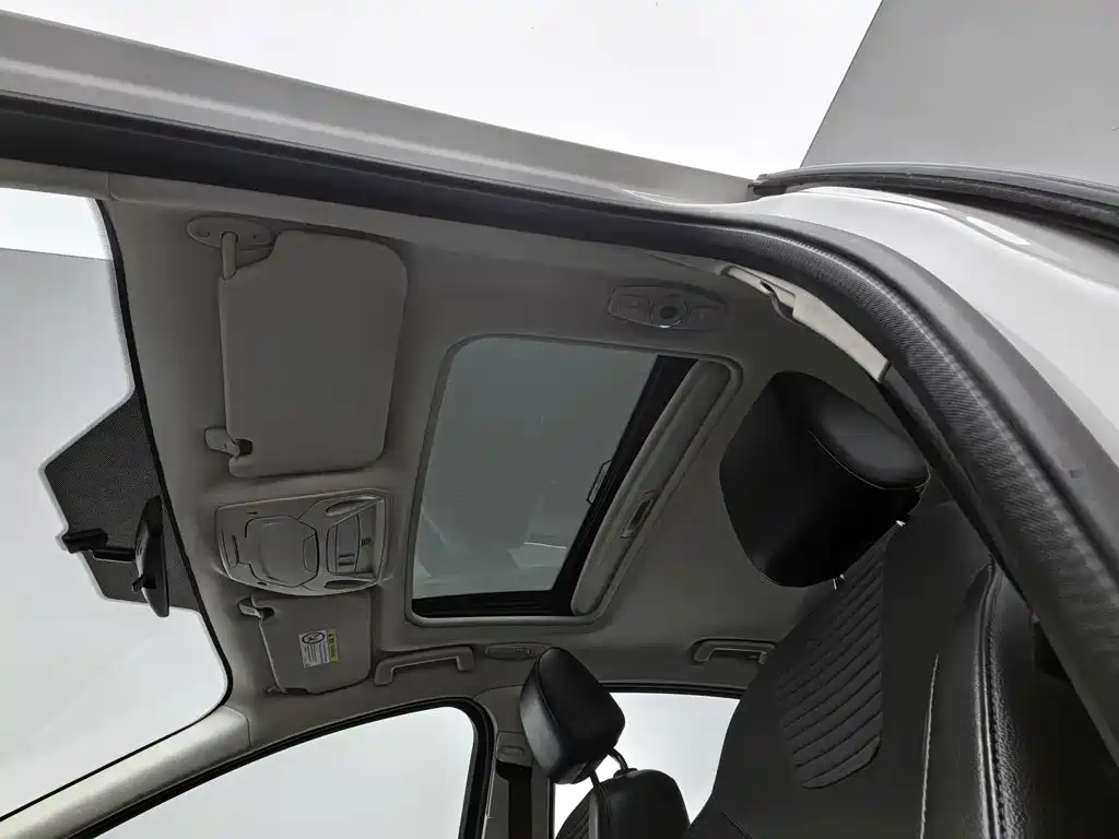 Ford Focus — миниатюра 14