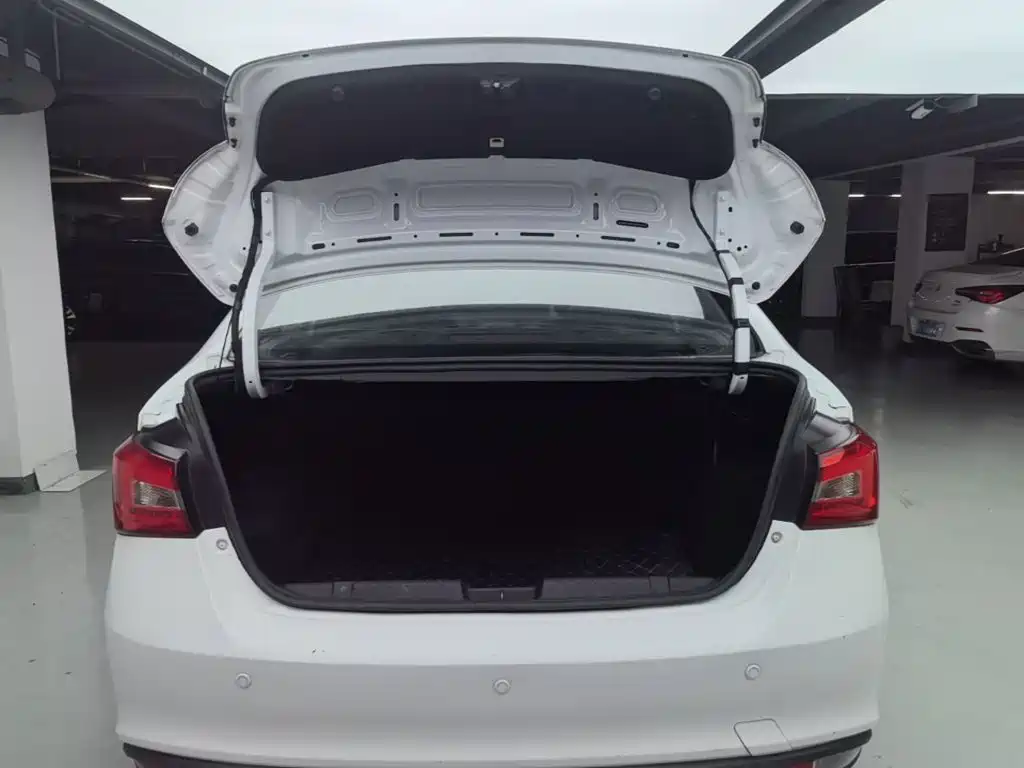 Chery Arrizo 5 — миниатюра 19