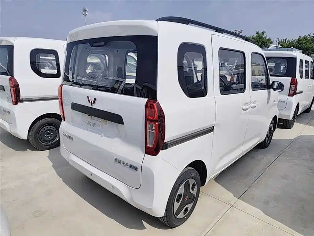 Wuling Sunshine EV 2025 305km