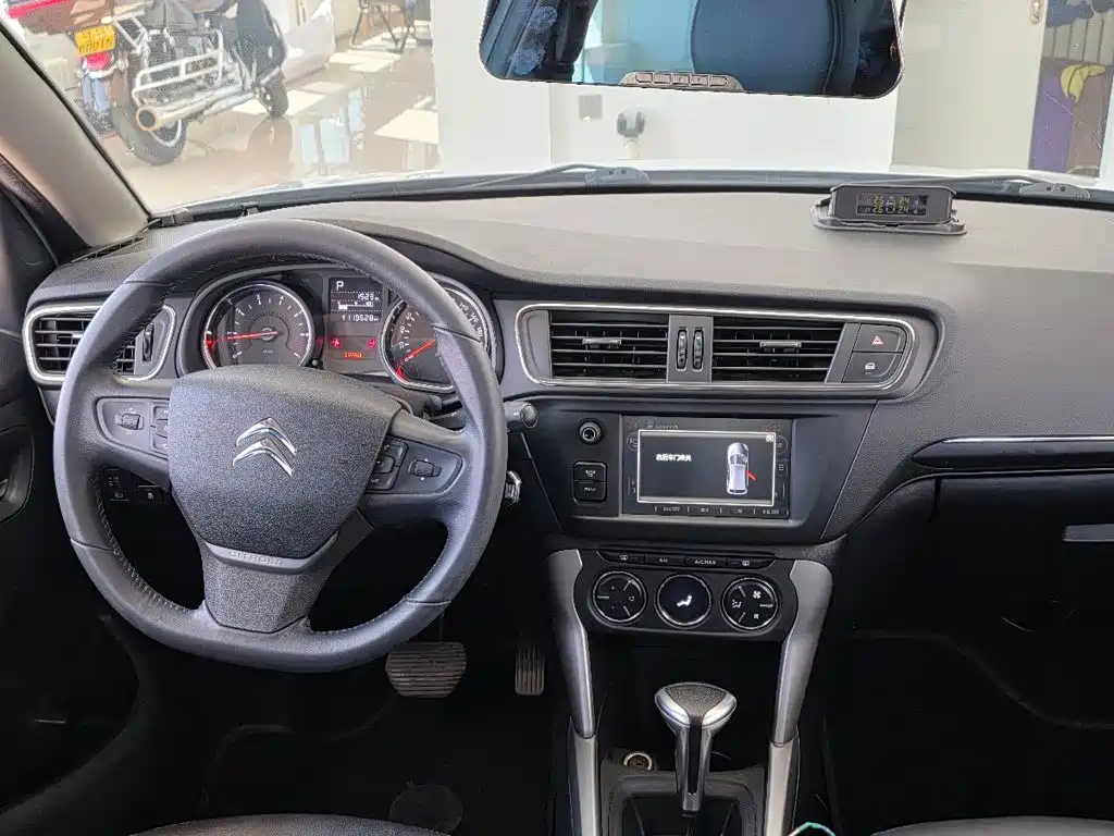 Citroen C3-XR — миниатюра 7