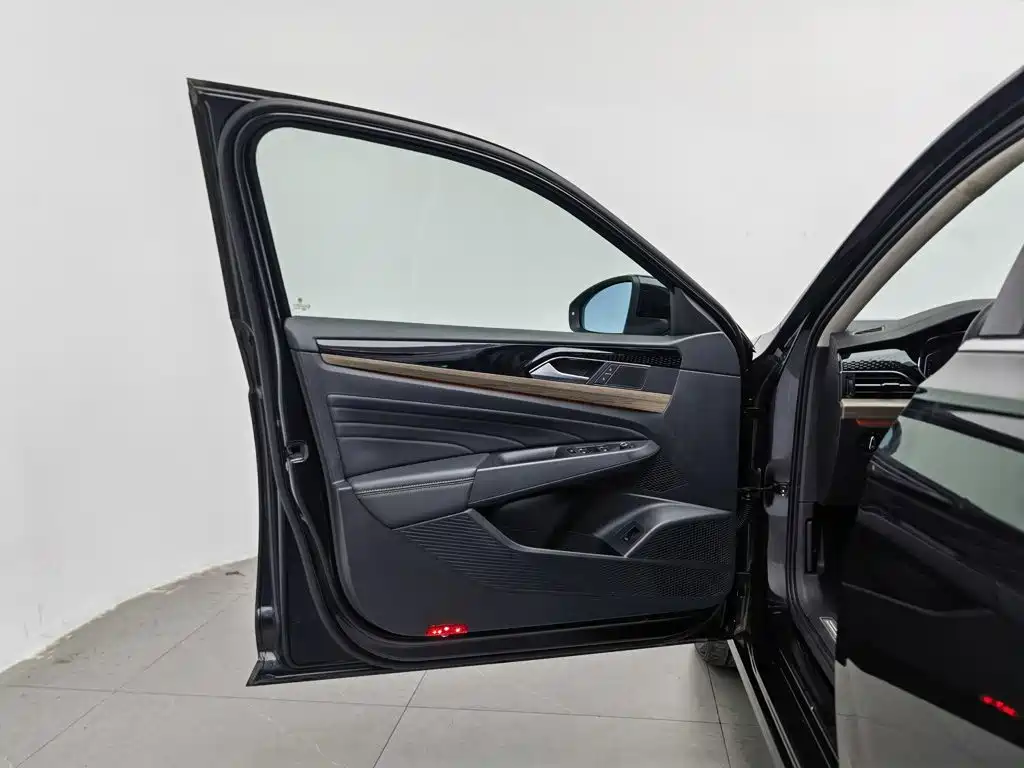Volkswagen Passat — миниатюра 8