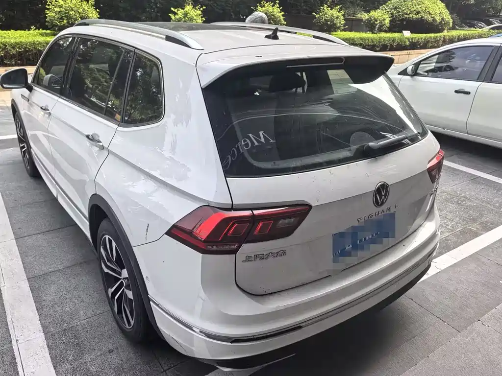 Volkswagen Tiguan L L 2020 330TSI AT R-Line Flagship VI