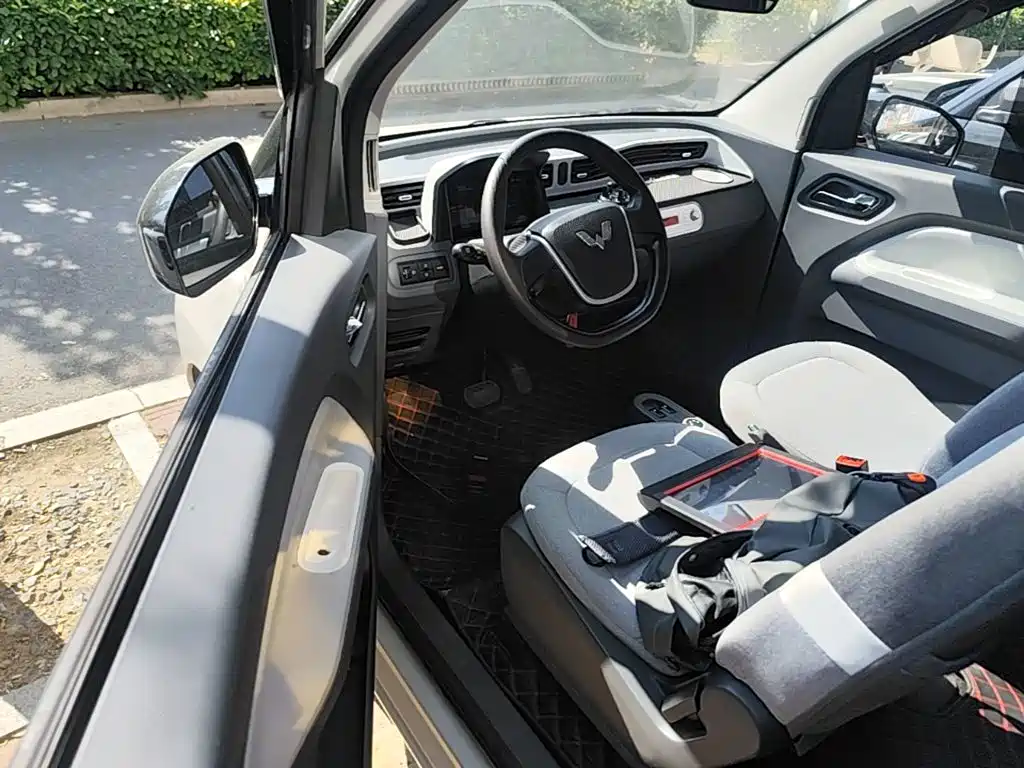 Wuling MINIEV — миниатюра 16