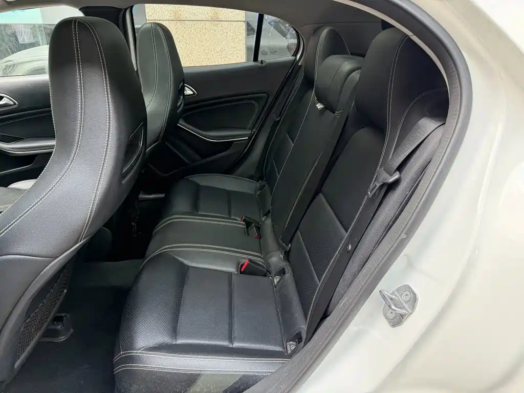 Mercedes-Benz GLA — миниатюра 12