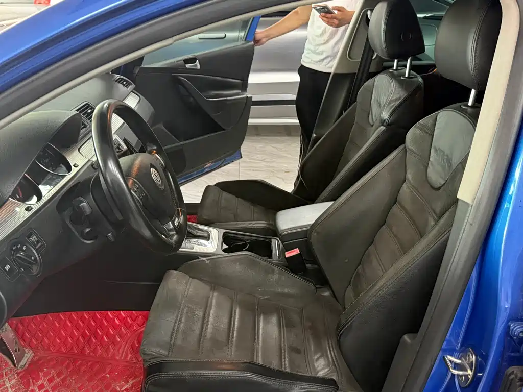 Volkswagen Passat 2008 R36