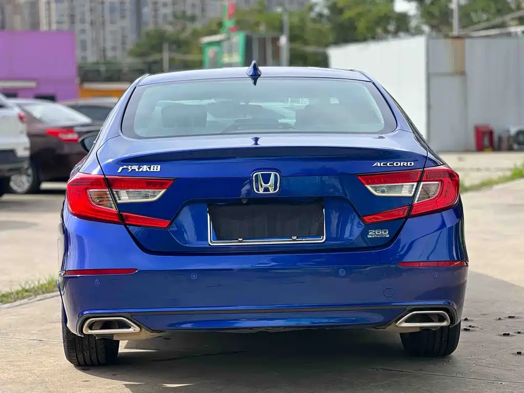 Honda Accord — миниатюра 9