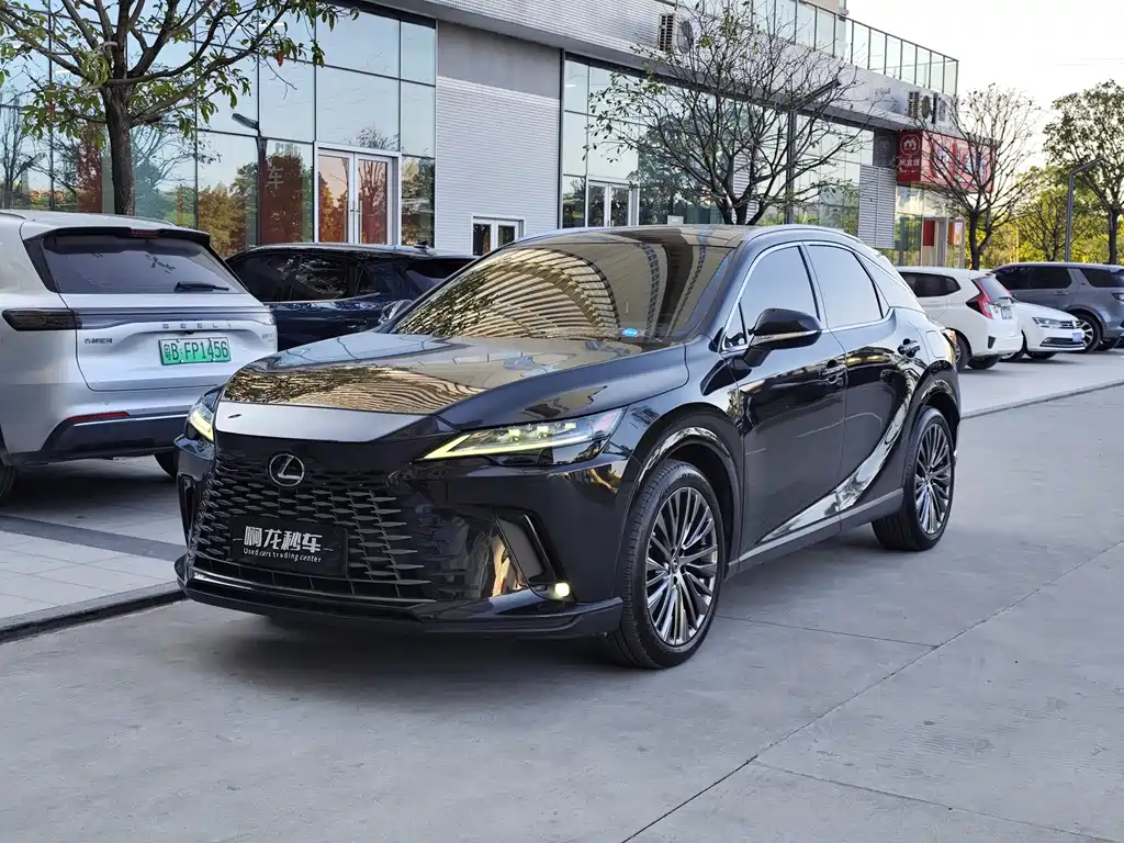 Lexus RX 2024