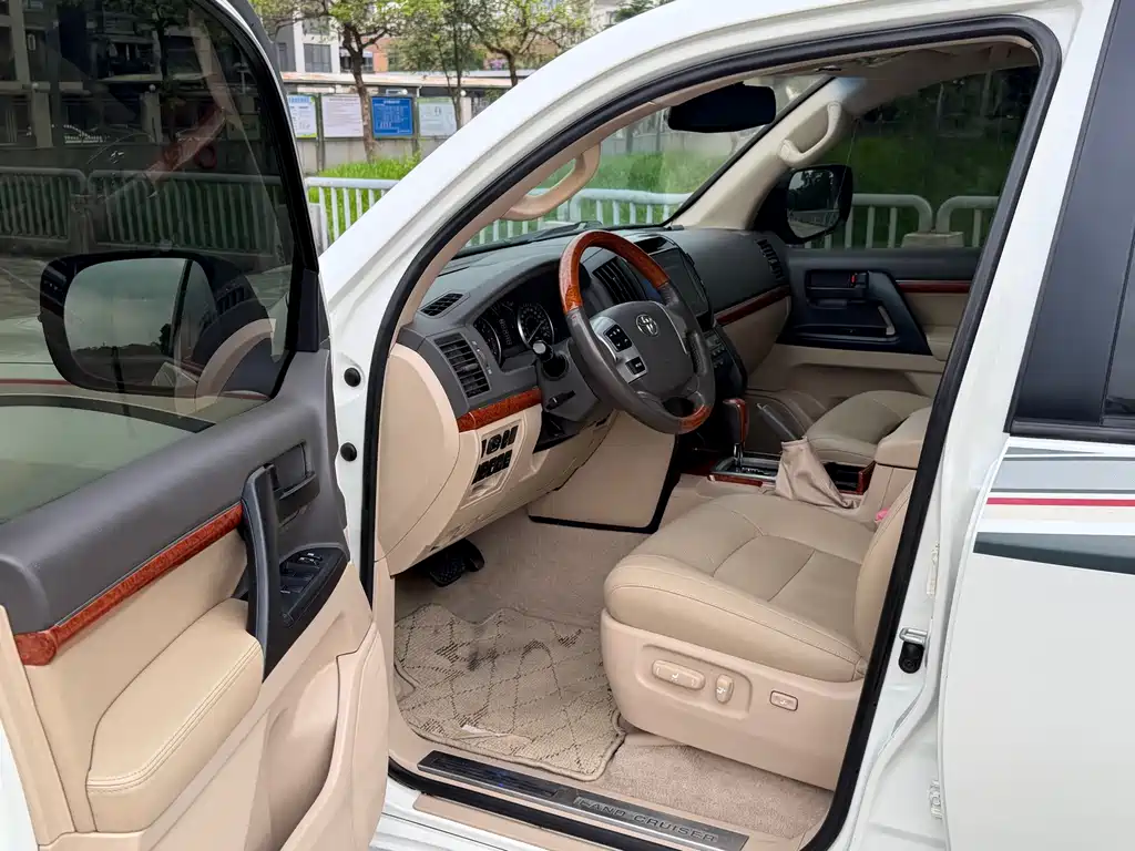 Toyota Land Cruiser 2015 4.0L V6