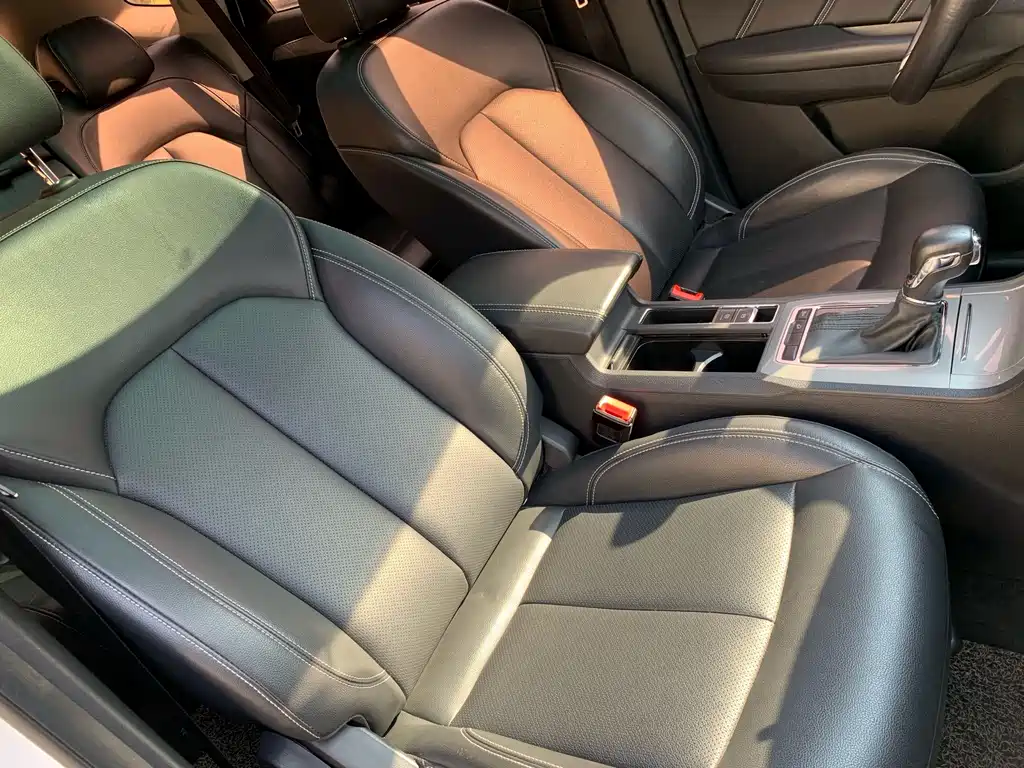 Roewe RX5 — миниатюра 20