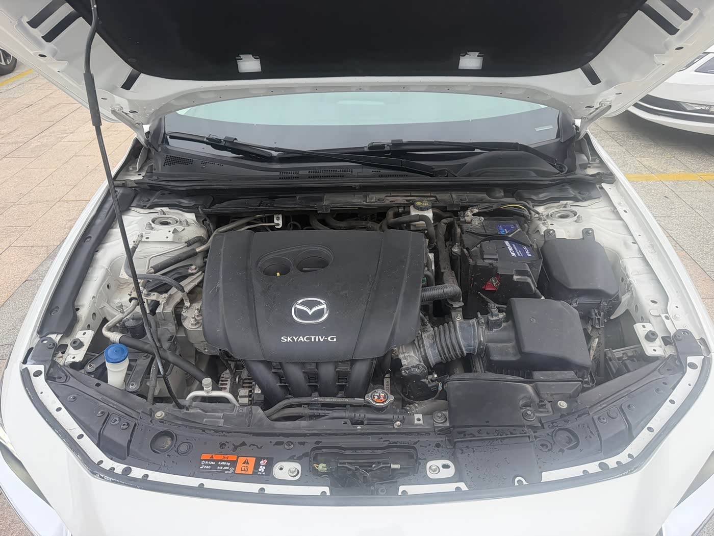 Mazda Mazda3 Axela 2.0 л 2021 г. Белый, пробег 41000 км
