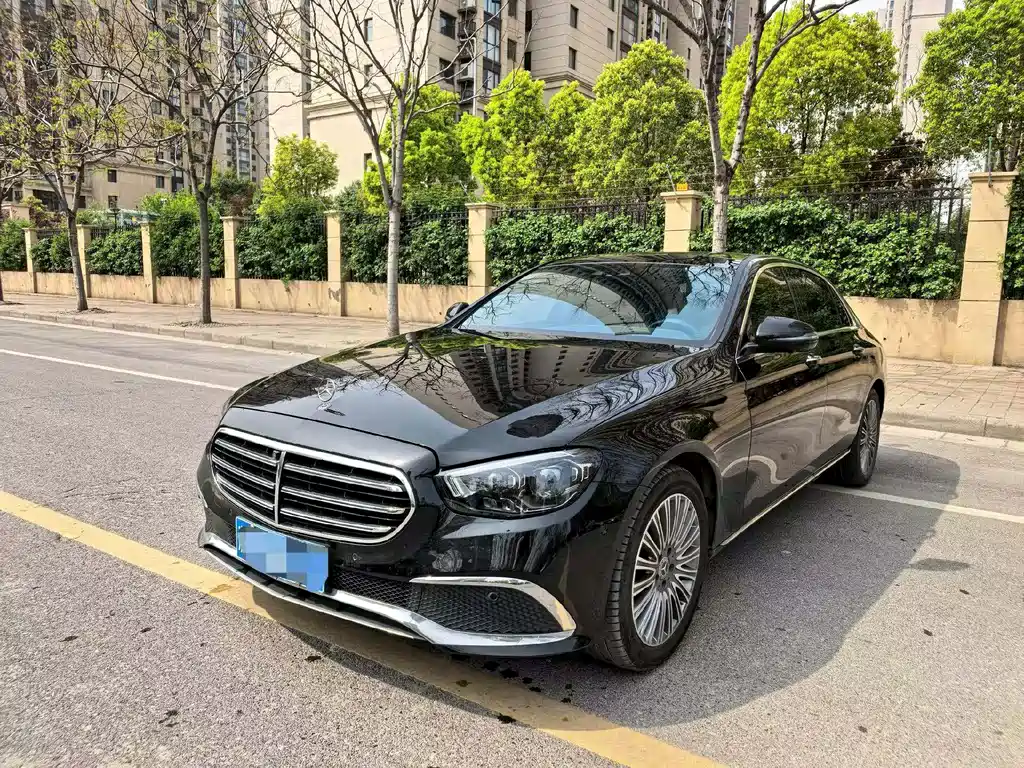Mercedes-Benz E-Class 2021