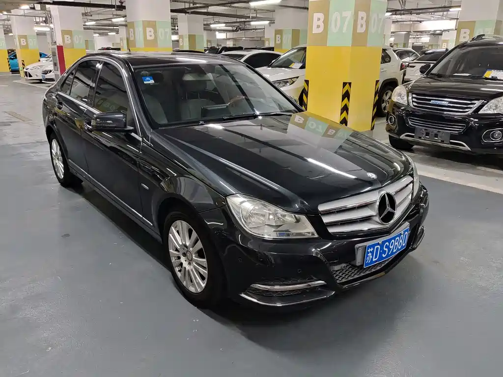 Mercedes-Benz C-Class — миниатюра 3