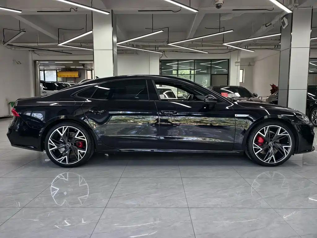 Audi A7L — миниатюра 2