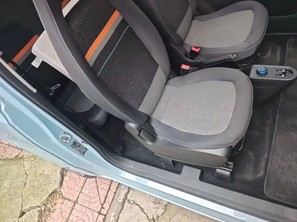 Wuling MINIEV — миниатюра 25