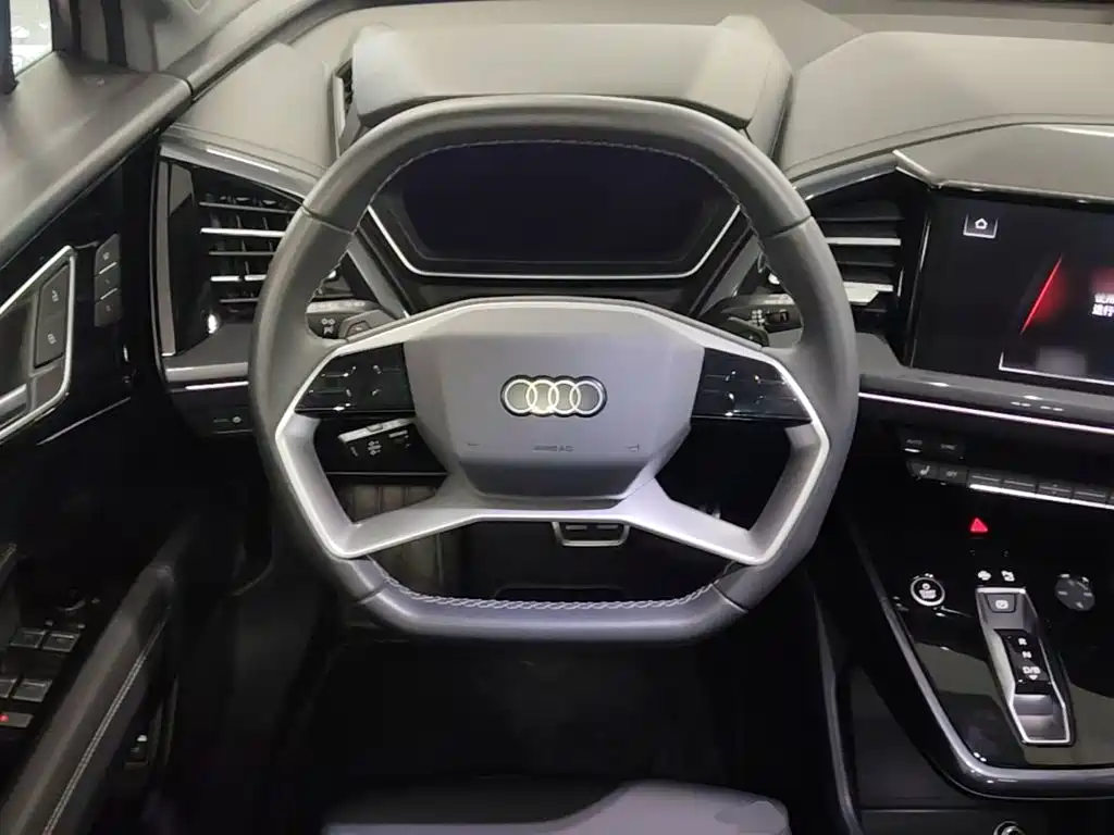 Audi Q4 e-tron — фотографии объявления, Фото 17