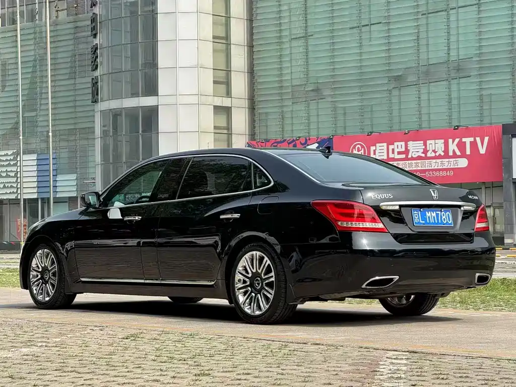 Hyundai Equus — миниатюра 7