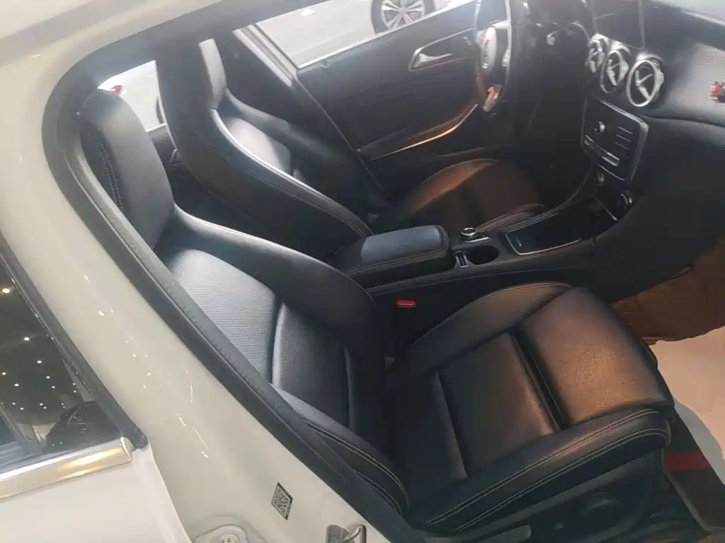 Mercedes-Benz GLA — миниатюра 25