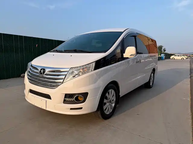 2015 JAC M5