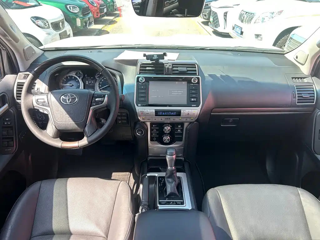 Toyota Prado — миниатюра 11