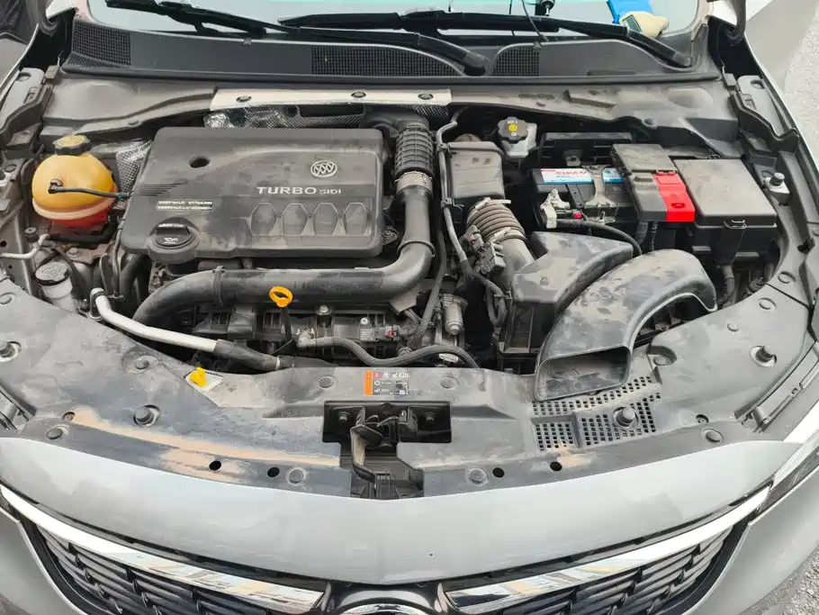 Buick Verano — миниатюра 10